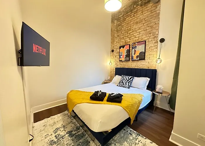 Cozy 420-friendly 3br Modern With Optional Parking Near Mccormick Place, Museum Campus And Soldier Field *