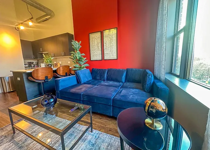 Cozy 420-friendly 3br Modern With Optional Parking Near Mccormick Place, Museum Campus And Soldier Field Chicago